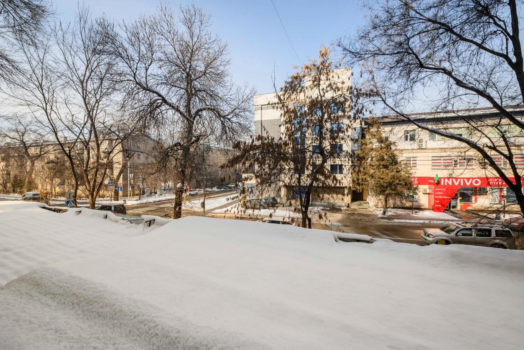 Mid-Century Charm Apartments В Центре Алматы Esterno foto